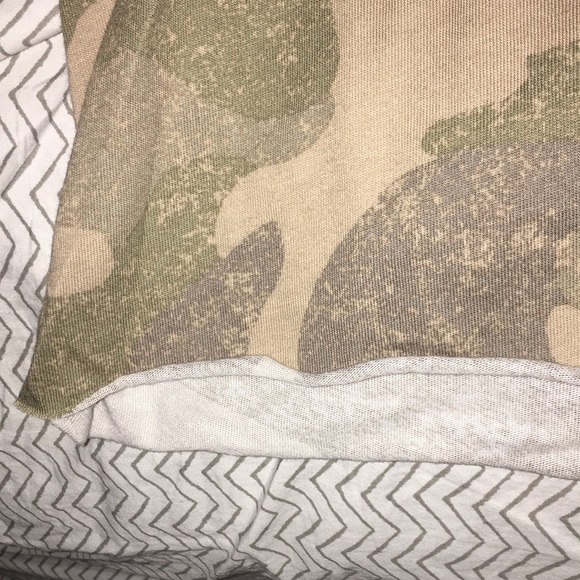 Cute Camo Sweatshirt - Picture 4 of 6